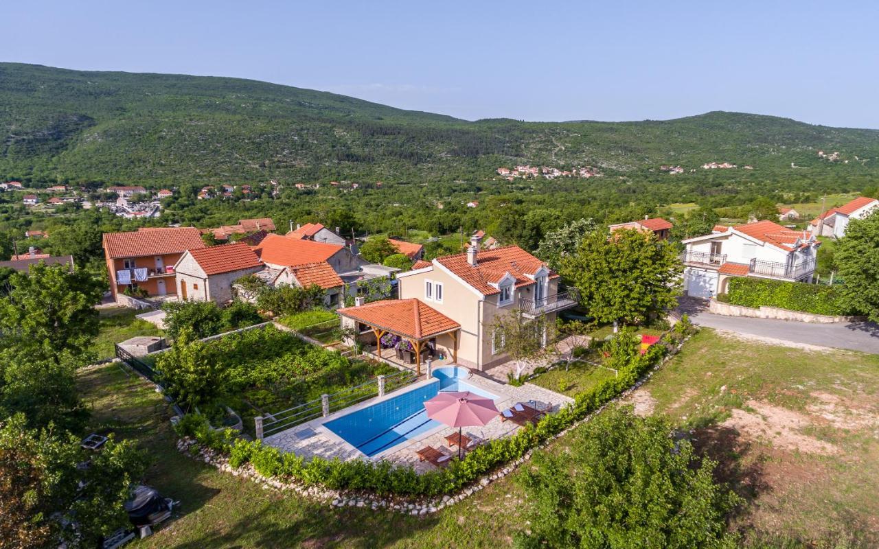 Holiday Home Memories And Joy Imotski Exterior photo