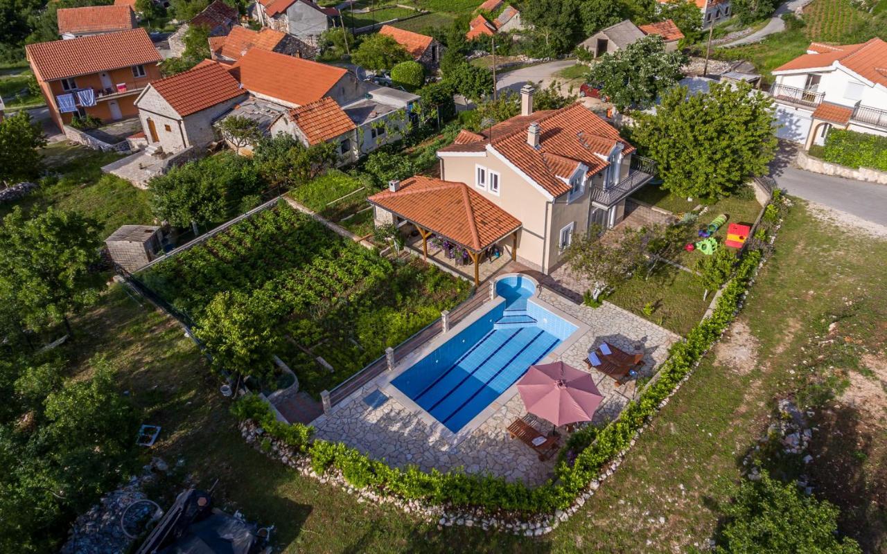 Holiday Home Memories And Joy Imotski Exterior photo
